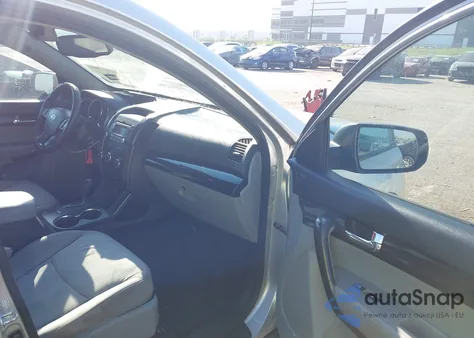 2011 Kia Sorento Lx z USA, uszkodzony, nr VIN 5XYKT4A13BG067705